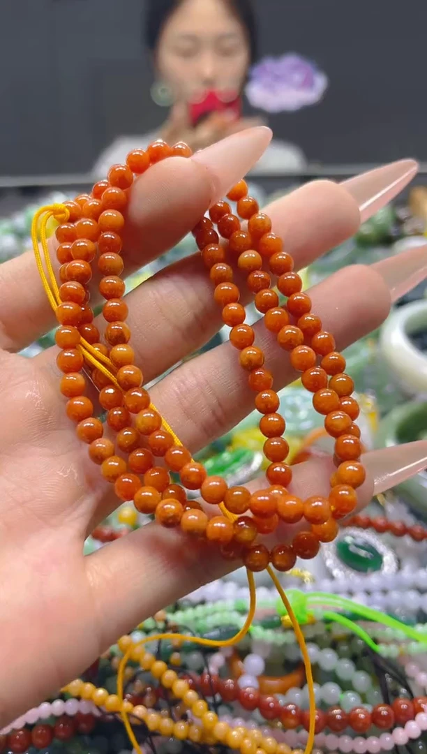 颈饰未镶嵌翡翠4MM