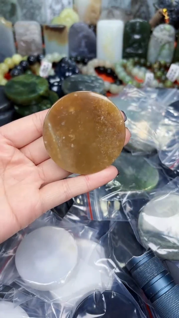 颈饰未镶嵌和田玉和田玉