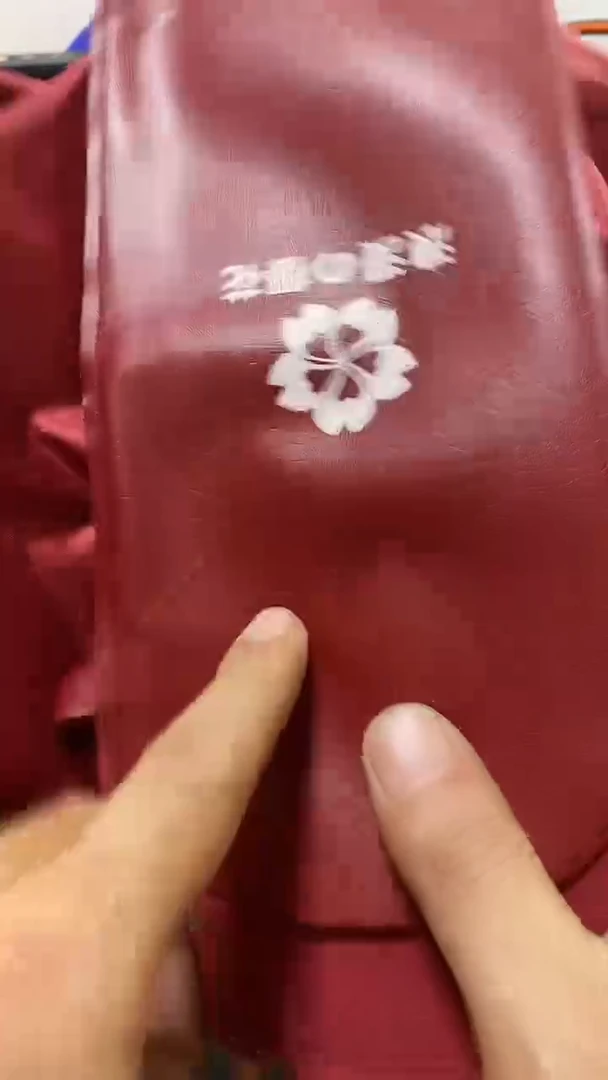 瓷片闪购商品 如图所示