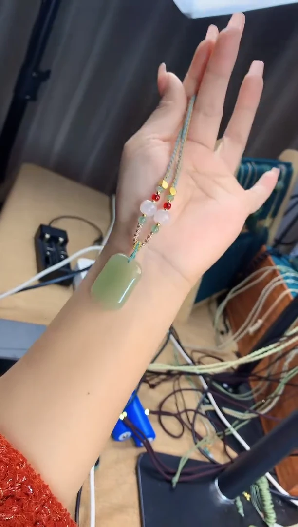 【闪购商品】和田玉挂件未镶嵌多样性发一