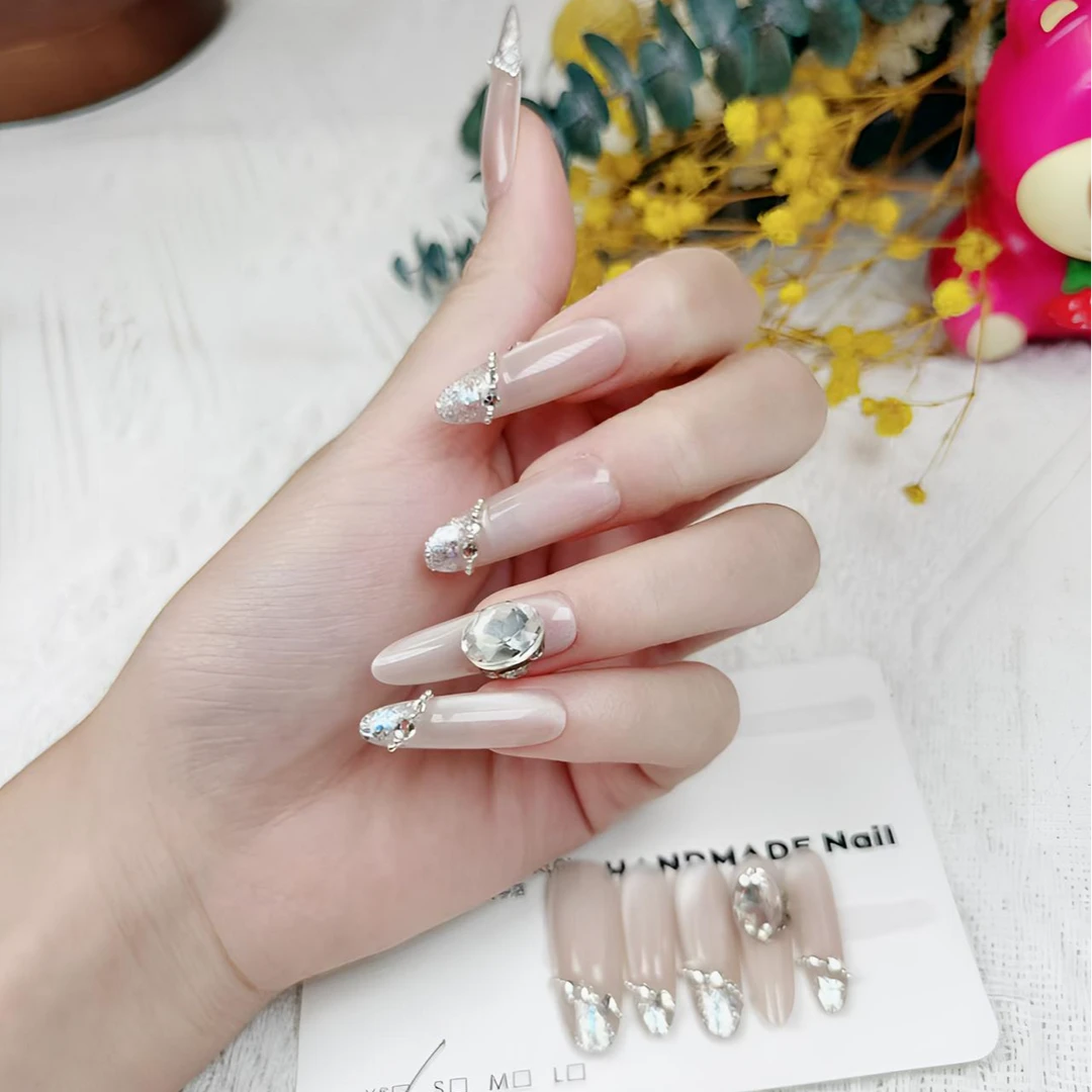 【米诺●钻光浅吟】高级显白梦幻爆闪冰透穿戴美甲片2025年穿戴甲