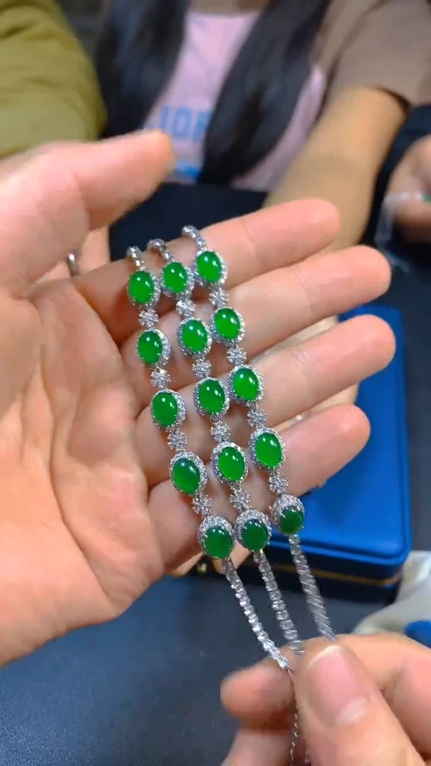 【闪购商品】翡翠手链未镶嵌0917514456多样性发一