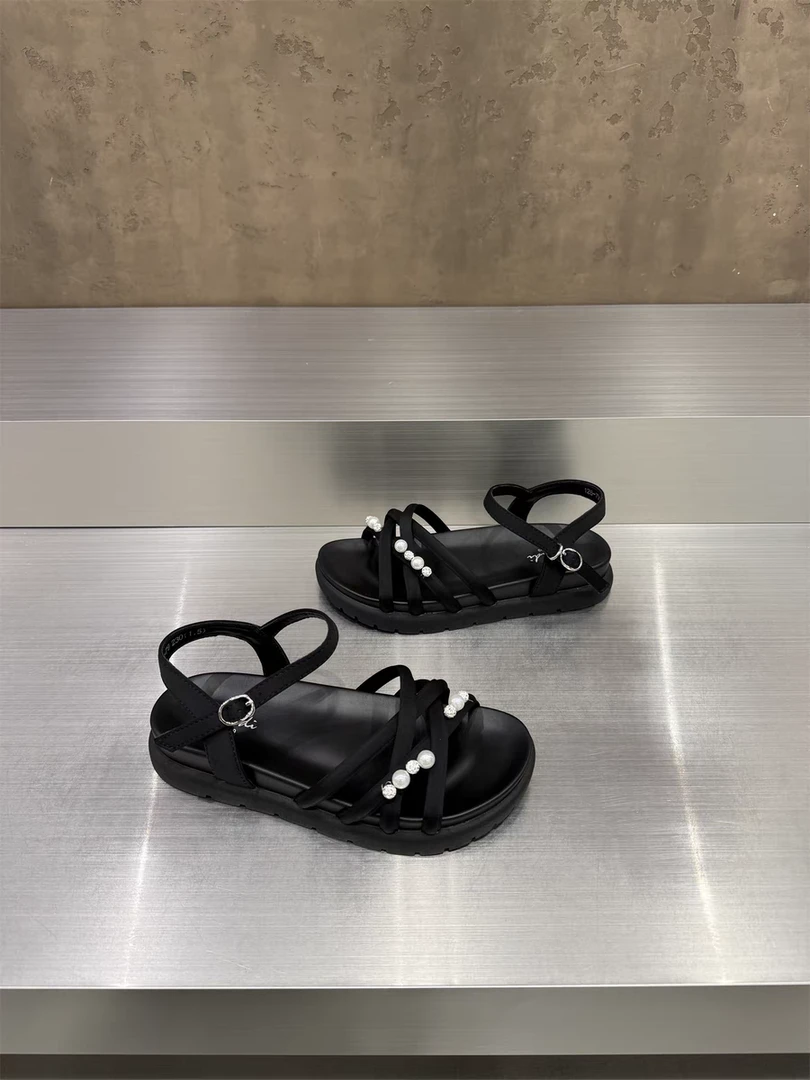 交叉带水钻一字扣罗马鞋女2025夏季新款百搭外穿沙滩凉鞋  126-79