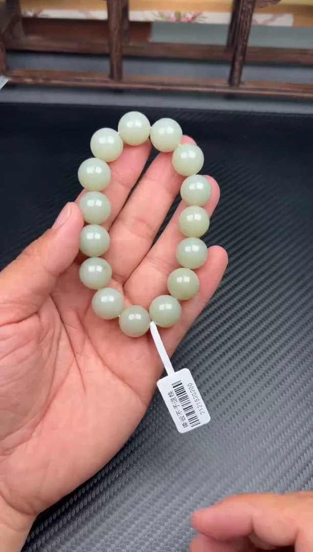 未镶嵌手串和田玉若羌微色差卡14mK