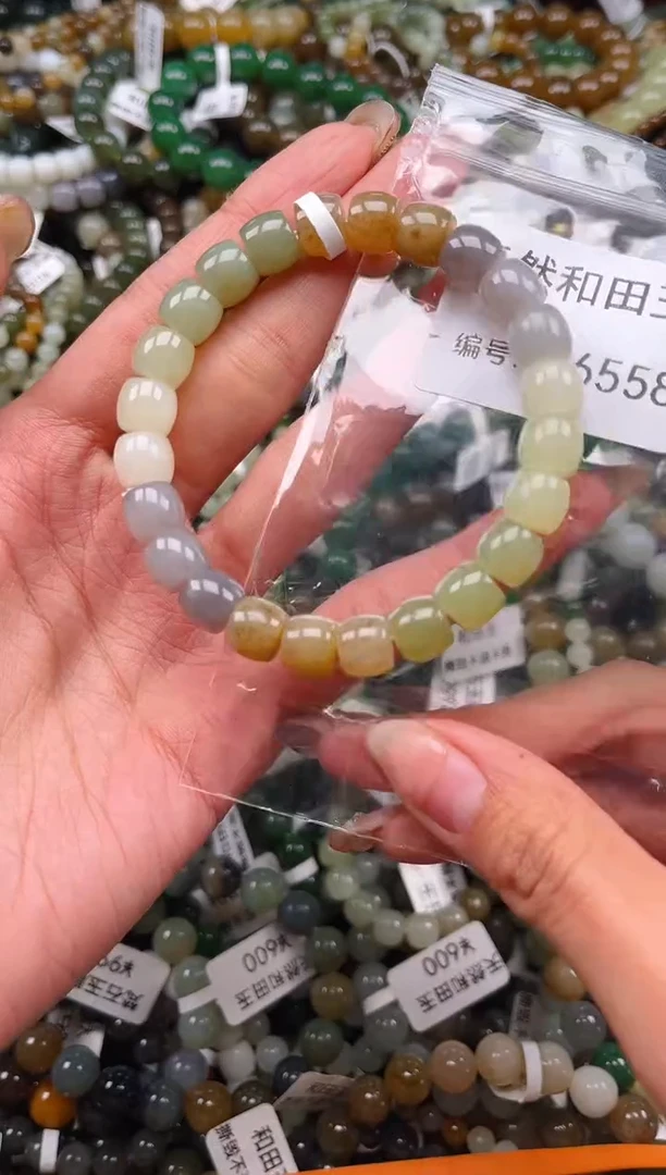 未镶嵌和田玉挂件1