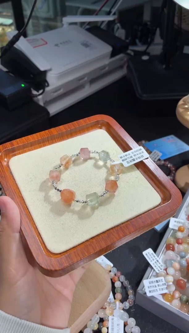 未镶嵌手链水晶81号多样性发一Q11+