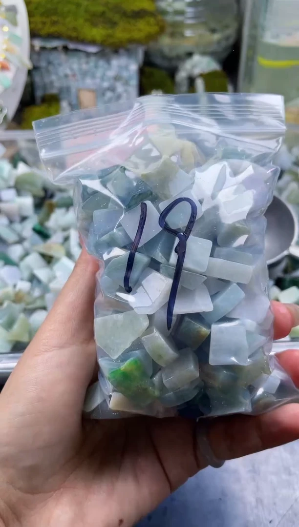 翡翠散珠天然翡翠小号500克19