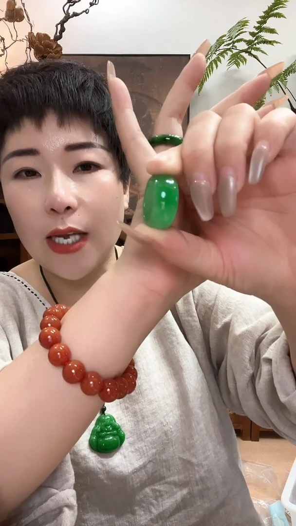 未镶嵌戒圈翡翠128