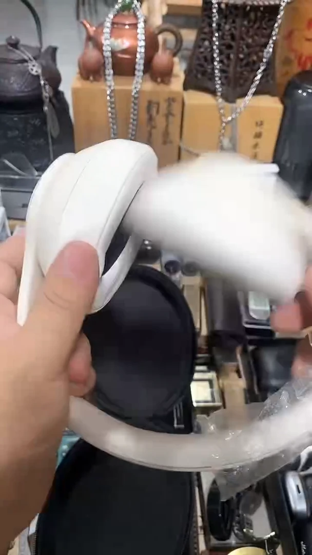 瓷片闪购商品  如图所示