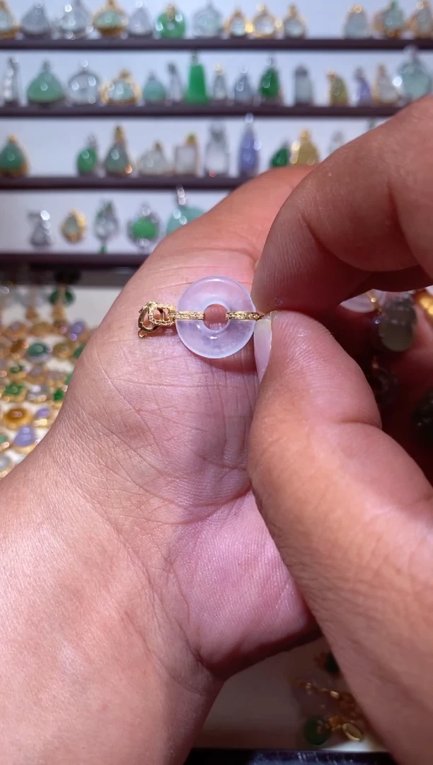 吊坠(不含链)18K金镶嵌翡翠B****?111111