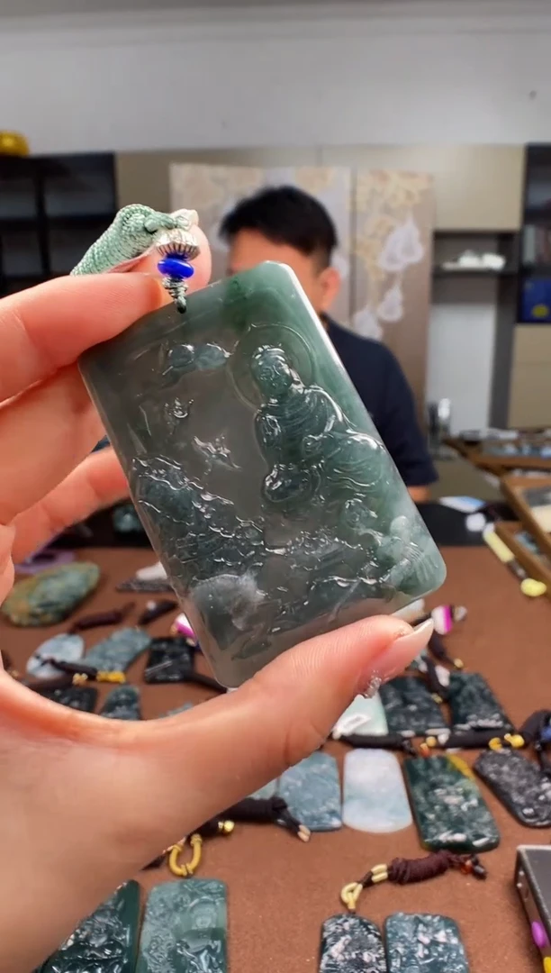 颈饰未镶嵌翡翠多样性发其一