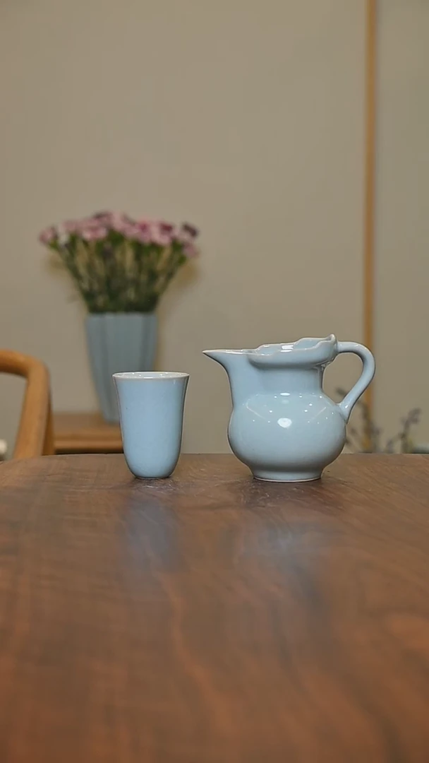 僧帽公道+闻香杯 天青 微瑕 无款