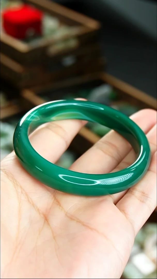 未镶嵌镯子玛瑙/玉髓5.4   56