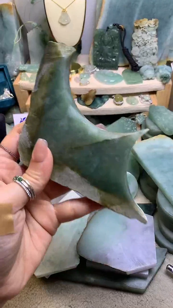 【闪购商品】翡翠挂件未镶嵌缅甸A货翡翠，没有运费险