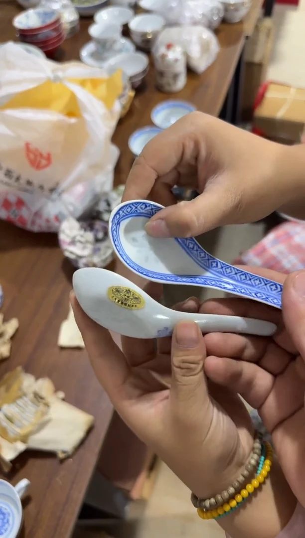摆件玲珑勺子两个一组有瑕请慎拍
