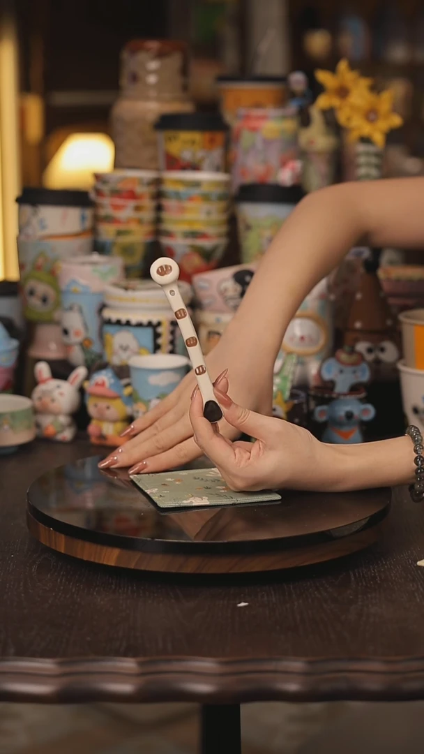 景德镇釉下彩绘设计师款式陶瓷