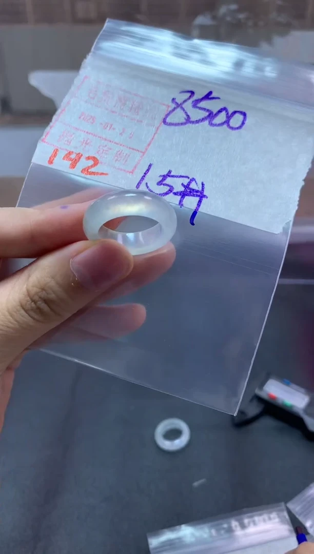 【闪购商品】定制翡翠未镶嵌戒圈15#8500毛货需精细抛光