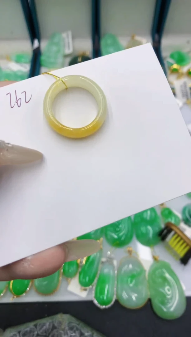 颈饰未镶嵌翡翠111111