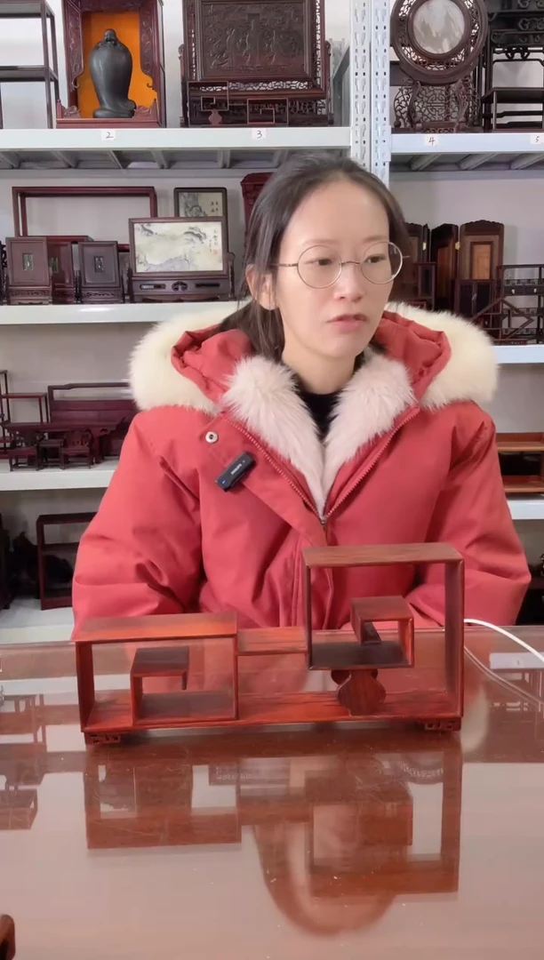 【闪购商品】微凹黄檀（南美大红酸枝）小博古架62