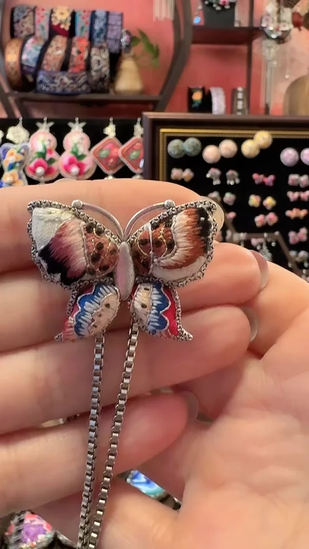 织绣 云织谣民族风精美饰品   227