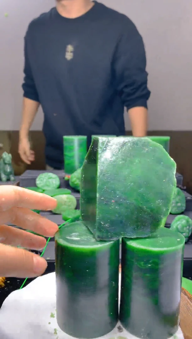 未镶嵌和田玉珠宝半成品1