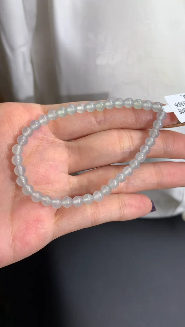 未镶嵌手串翡翠冰蓝底 卡4.4mm