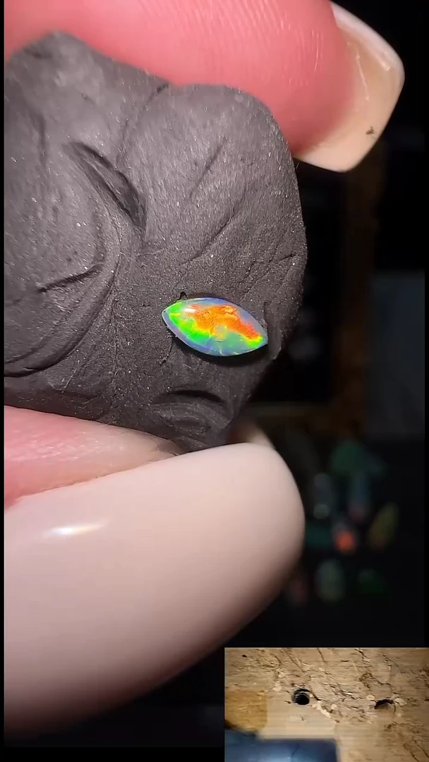 未镶嵌欧泊裸石可乐澳洲天然欧泊特价2.5*5