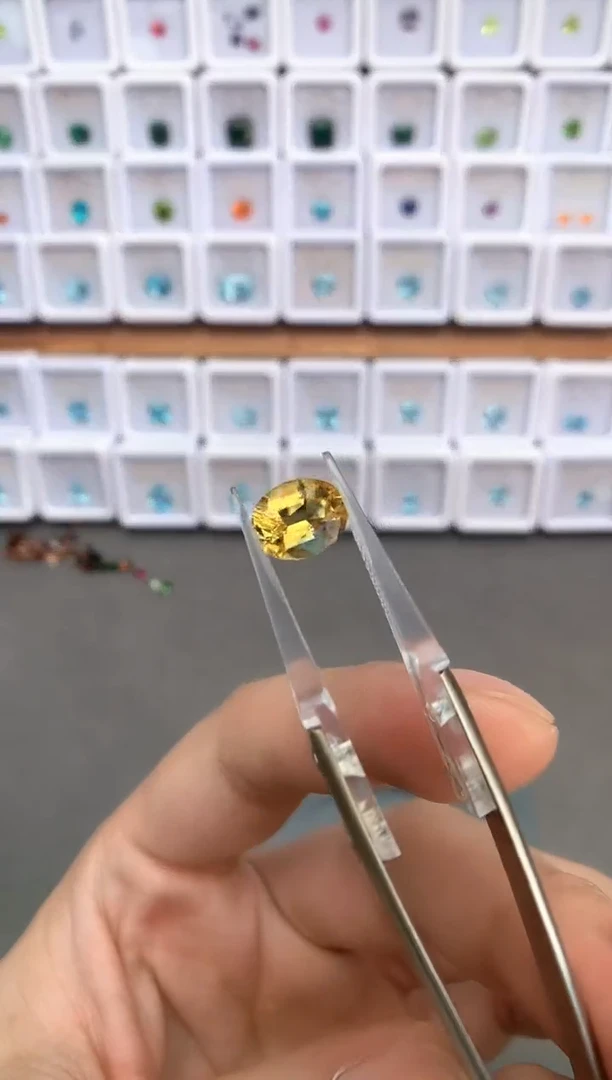 未镶嵌裸石定制绿柱石2.29ct  12058