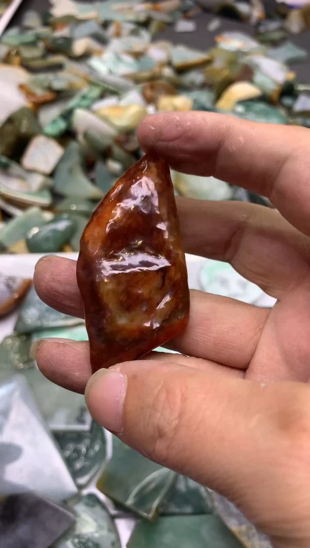 【闪购商品】翡翠颈饰未镶嵌天然翡翠A货