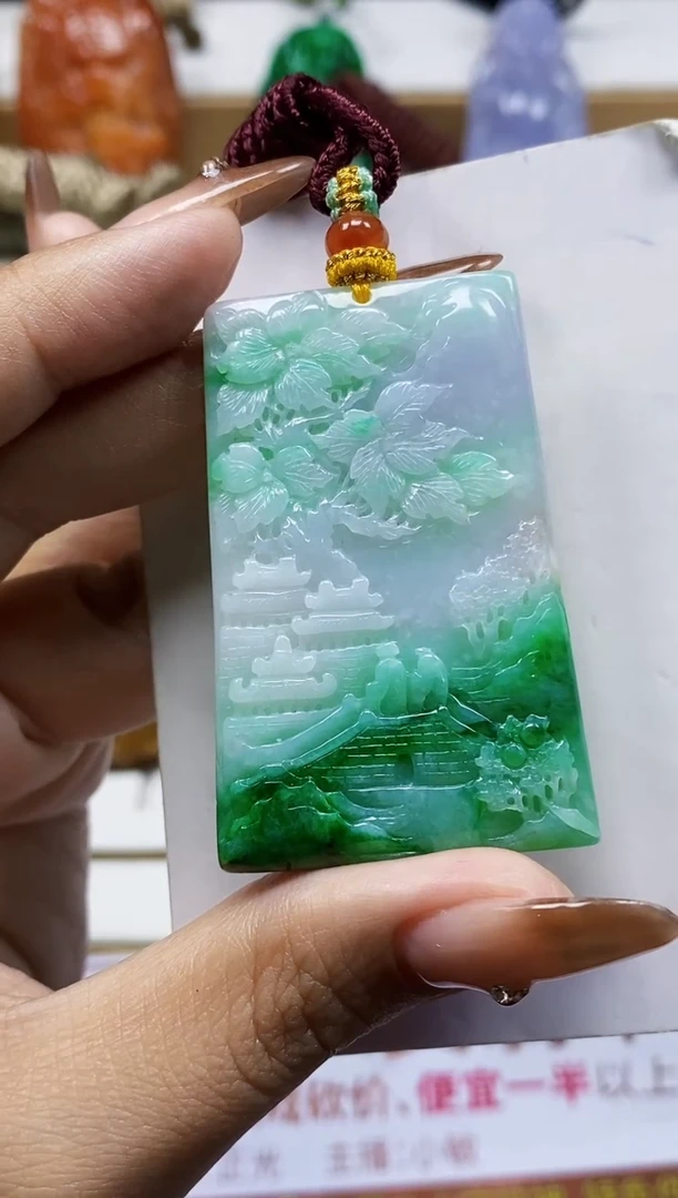 颈饰未镶嵌翡翠1