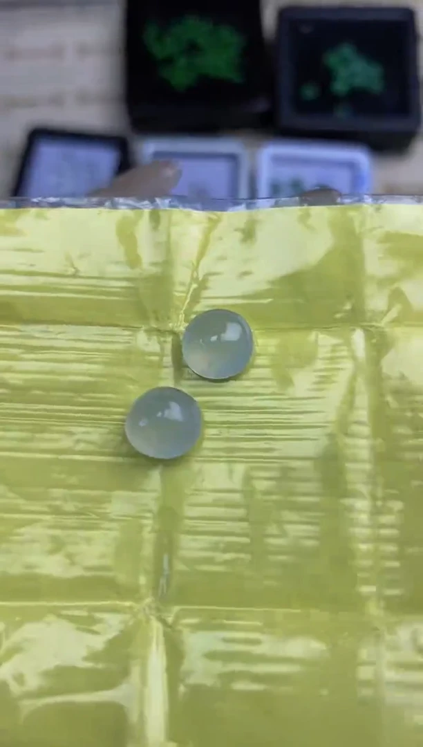 定制翡翠未镶嵌天然翡翠蛋面87