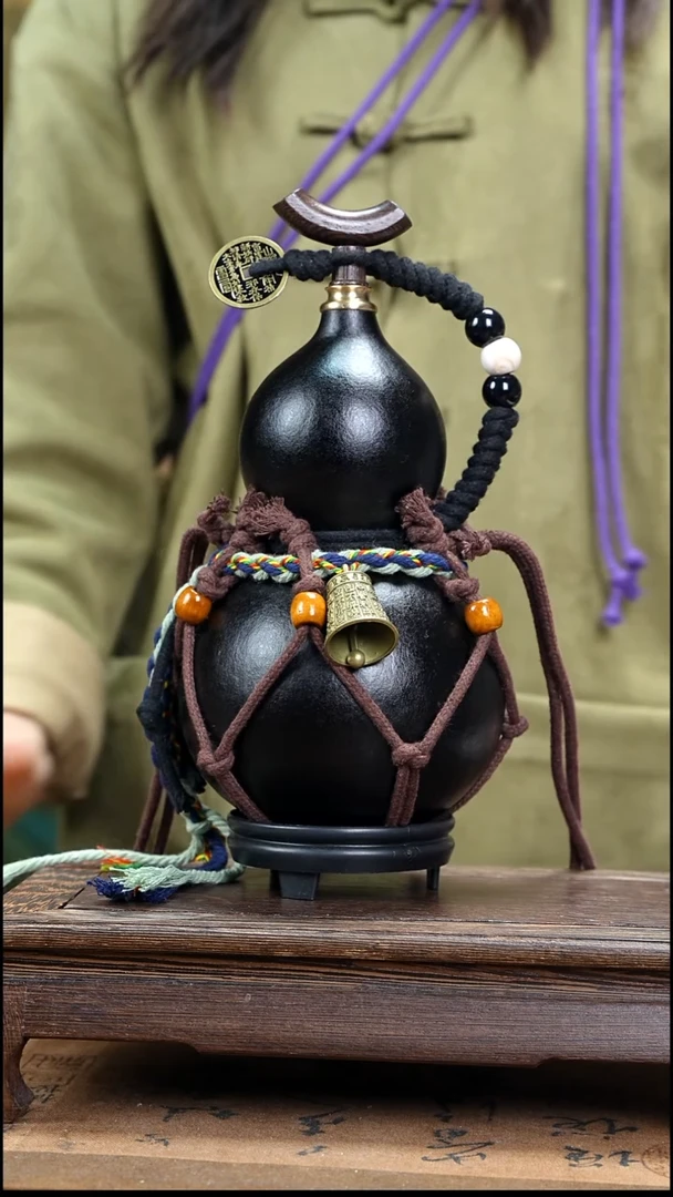 YP062复古网兜款天然酒葫芦（一物一拍）