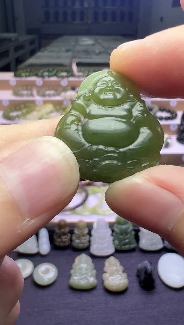 颈饰未镶嵌和田玉36号链接有包容卡25*24*7mm