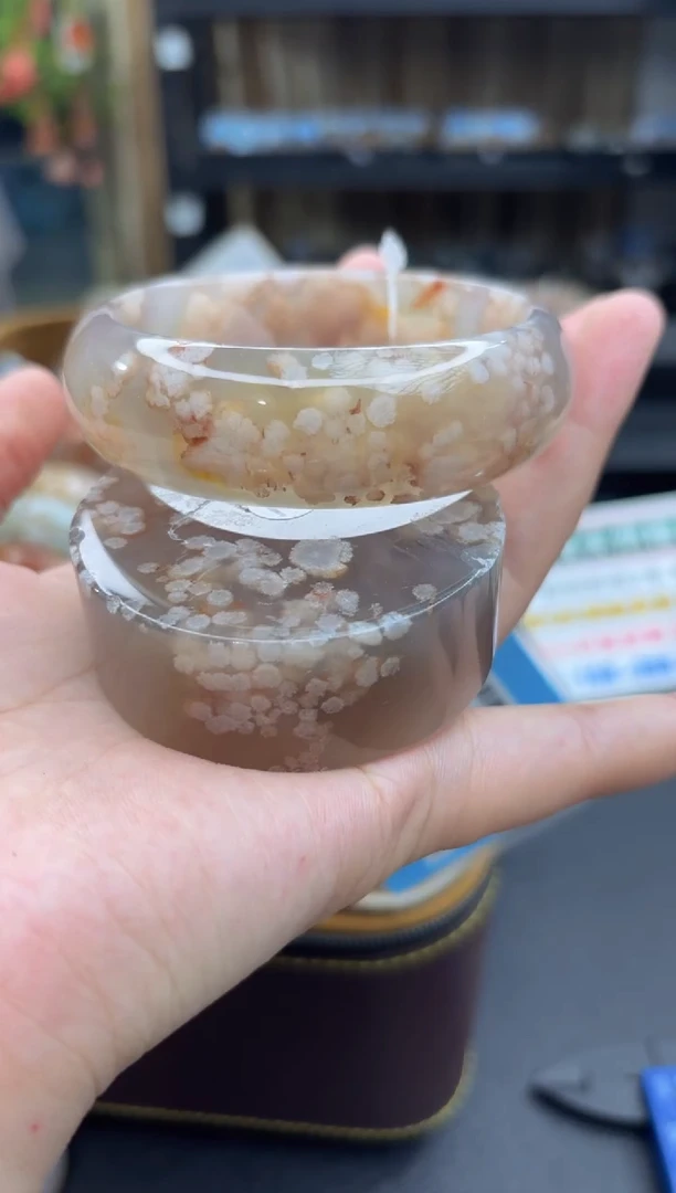 未镶嵌手镯石英质玉6(61圈赠送镯心)