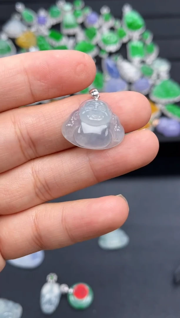 翡翠18K金镶嵌吊坠(不含链)多人