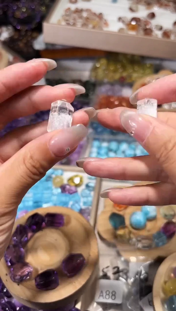 水晶手串未镶嵌C82白幽灵双尖一个