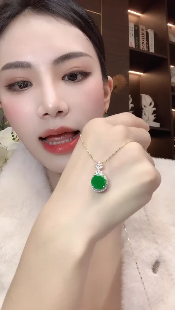 吊坠(不含链)18K金镶嵌翡翠A5