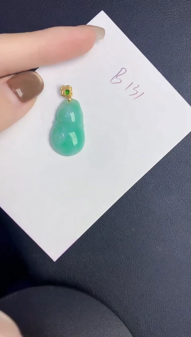 颈饰未镶嵌翡翠缅甸天然翡翠A货