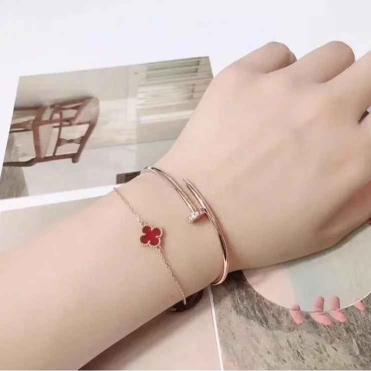 4018手镯750黄金18K金钉子手镯