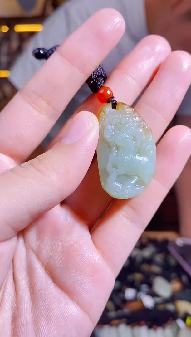 颈饰未镶嵌和田玉1