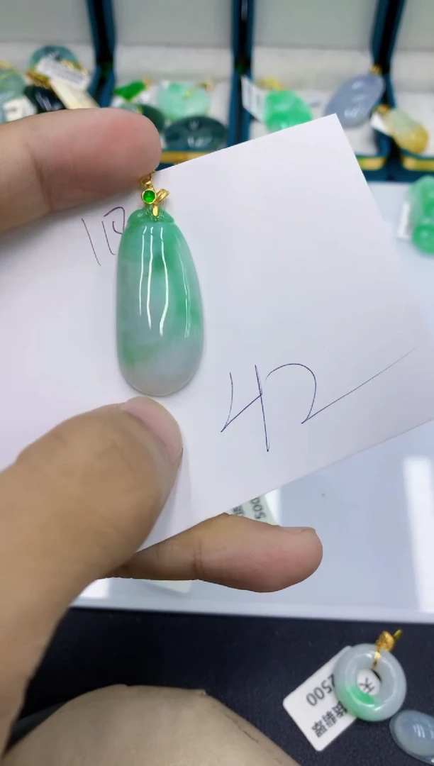 颈饰未镶嵌翡翠翡翠1