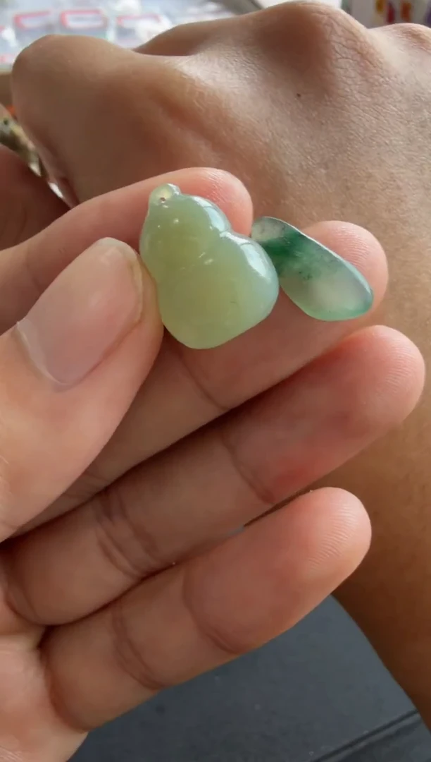 未镶嵌定制翡翠...