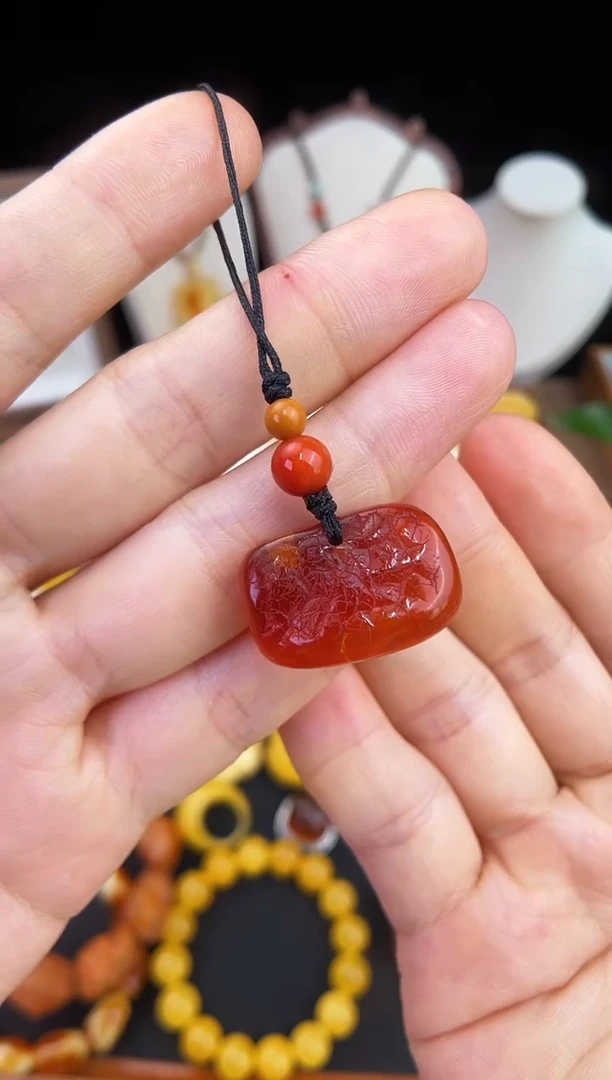 琥珀未镶嵌珠宝奇石柒月