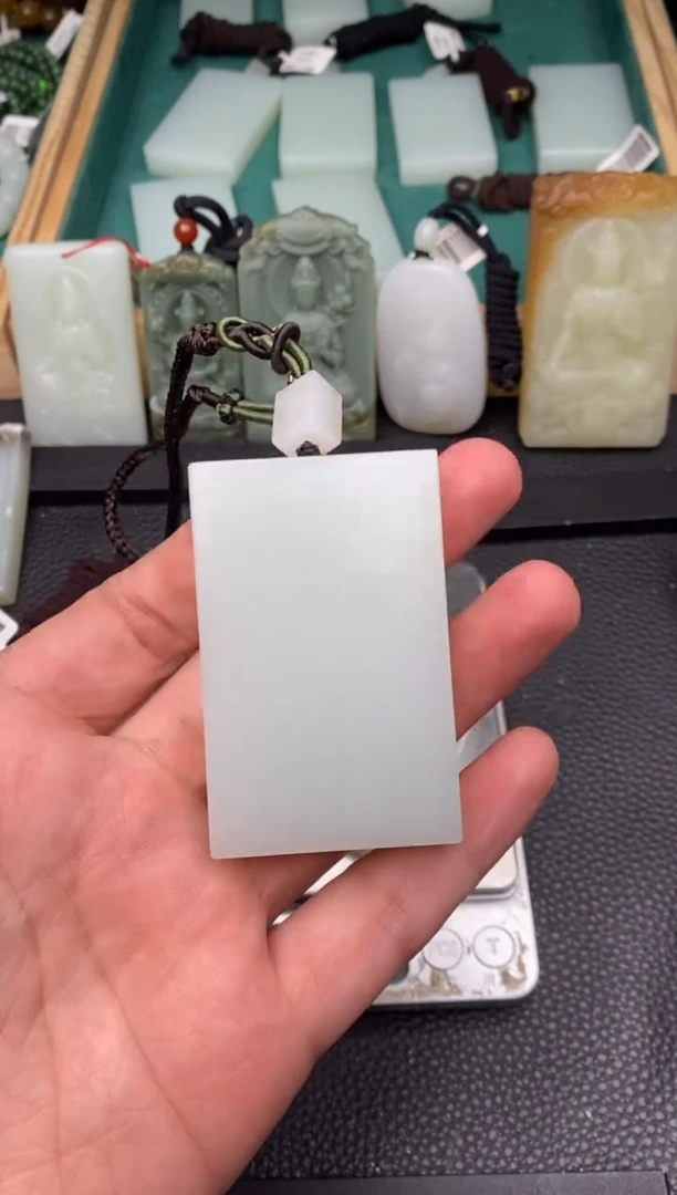 定制和田玉无事牌