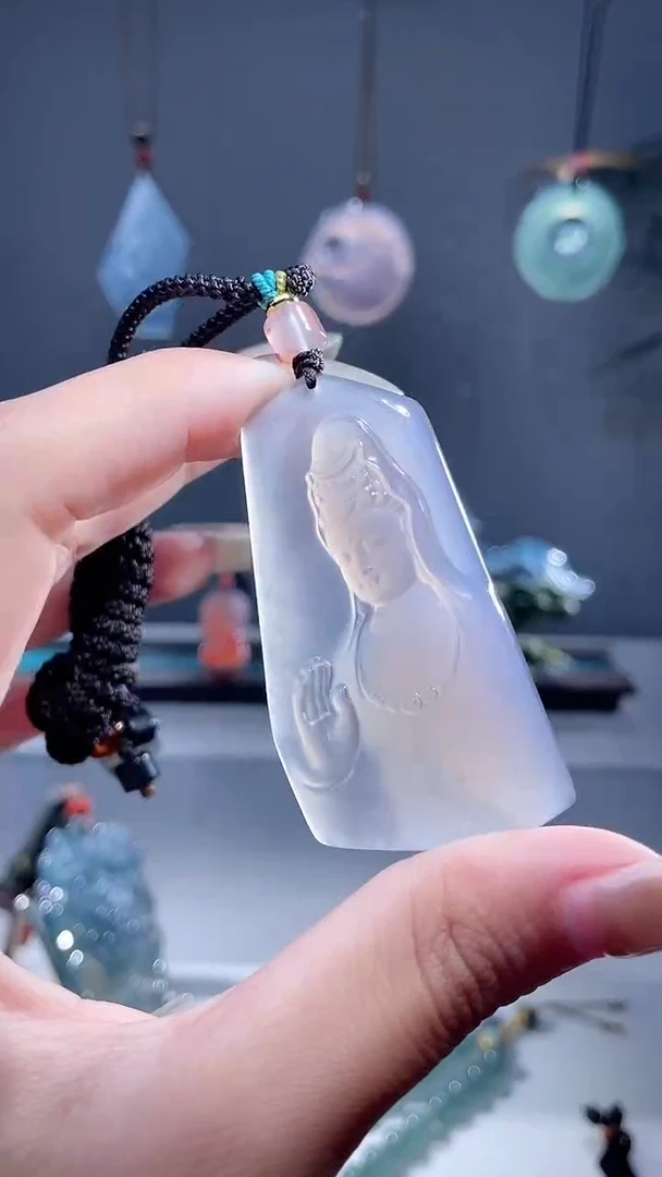 未镶嵌颈饰玛瑙/玉髓佛观天下