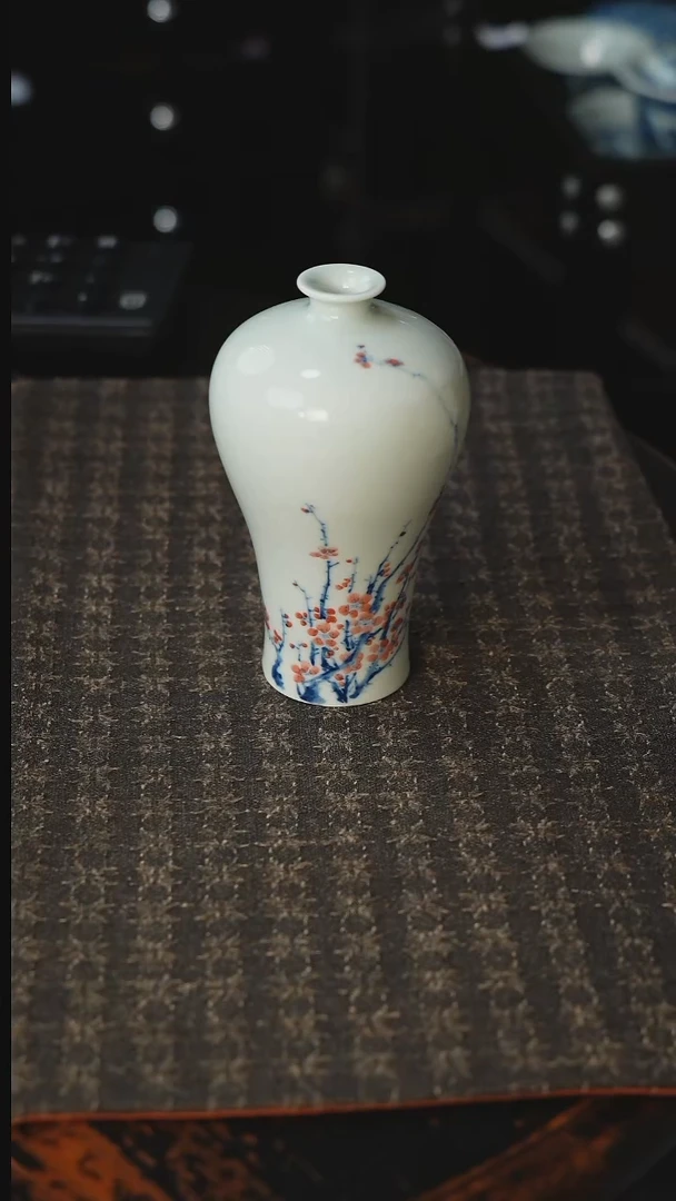 明珠堂｜暗香浮动 小梅瓶