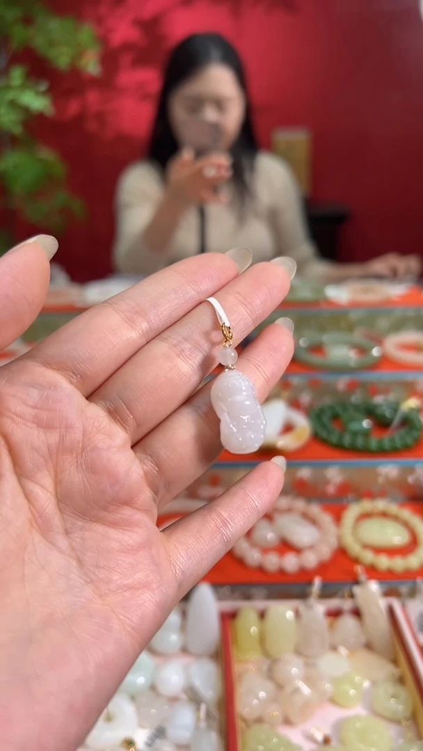 颈饰未镶嵌和田玉白玉不听佛