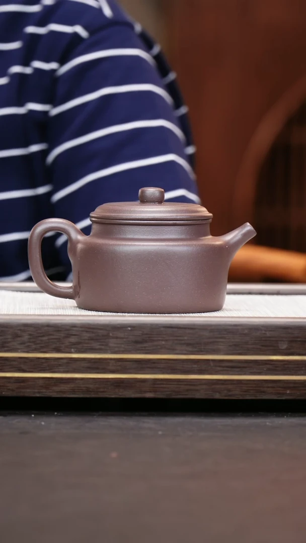 茶壶紫砂四号井底槽清 德钟（刘鑫）