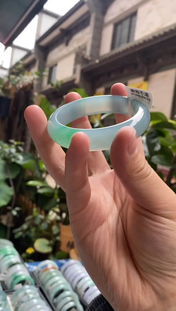 未镶嵌手镯翡翠58圈
