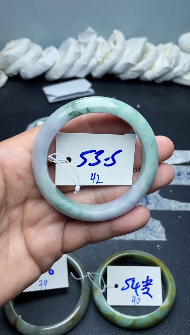 未镶嵌手镯翡翠42